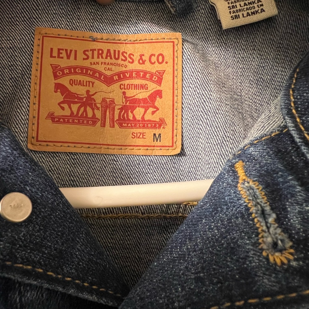 Levi's Jacket - Picture 4 of 5